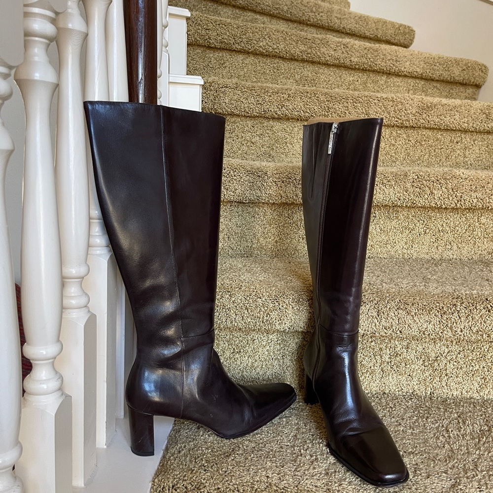 WOW factor!  Antonio Melani rich brown leather boots.